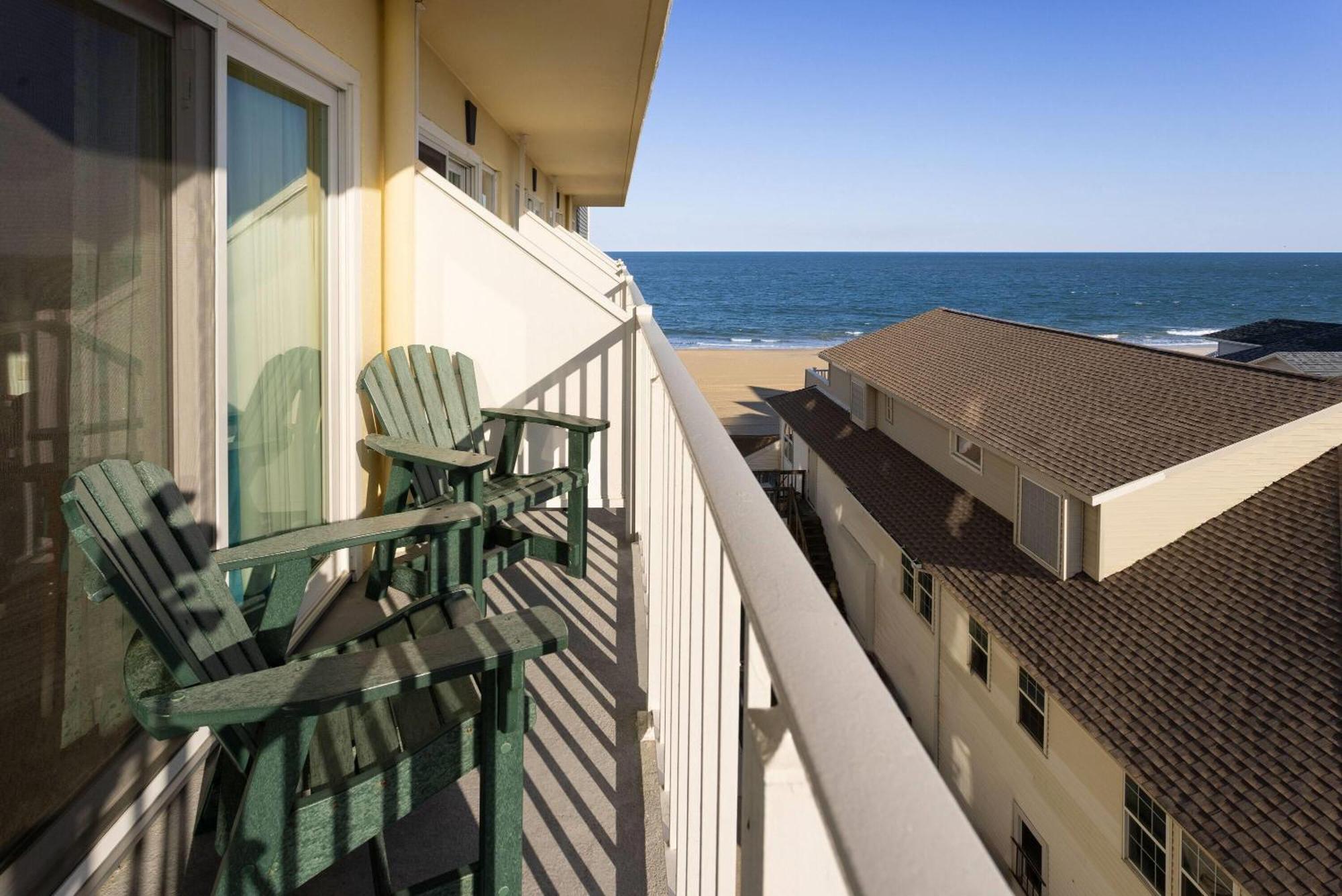 Howard Johnson Plaza By Wyndham Ocean City Oceanfront Exterior photo