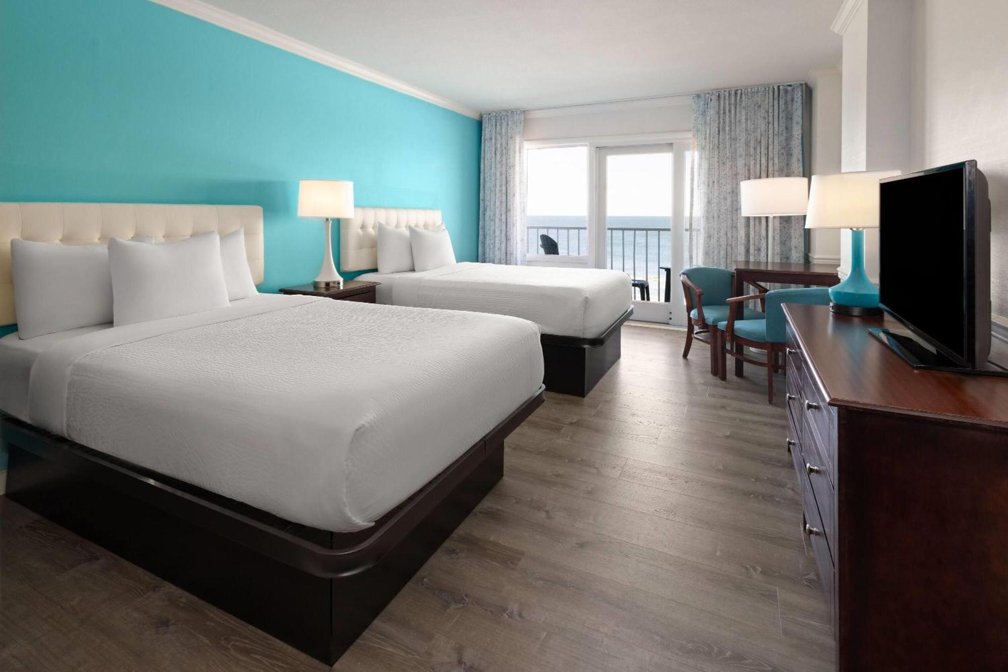 Howard Johnson Plaza By Wyndham Ocean City Oceanfront Exterior photo